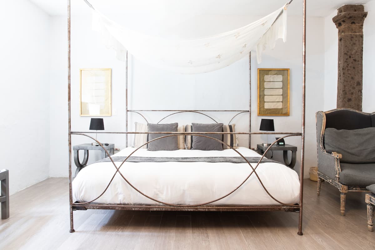 Ropa de cama de alta calidad, cubrecamas y colchones Tempur-Pedic