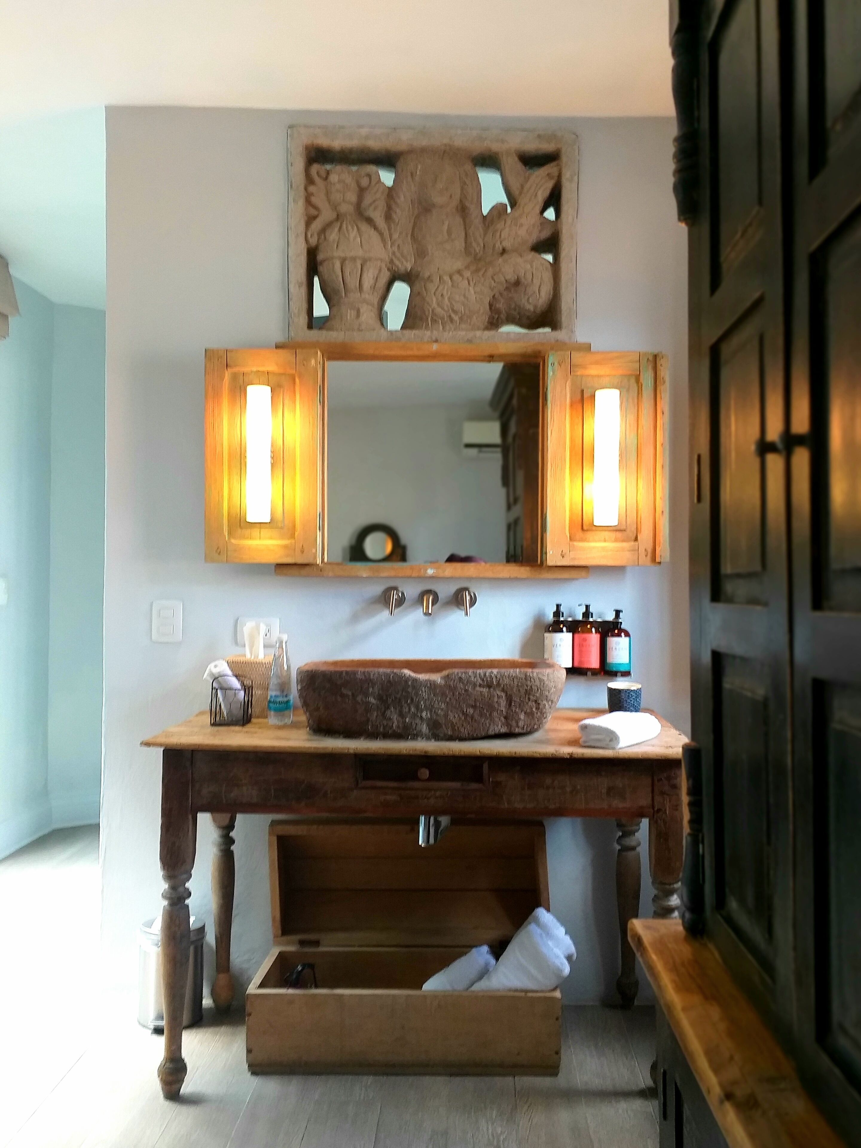 superior room | bathroom | designer toiletries, hair dryer, towels