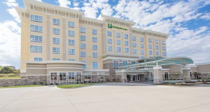 Holiday Inn Hotel & Suites Davenport by IHG