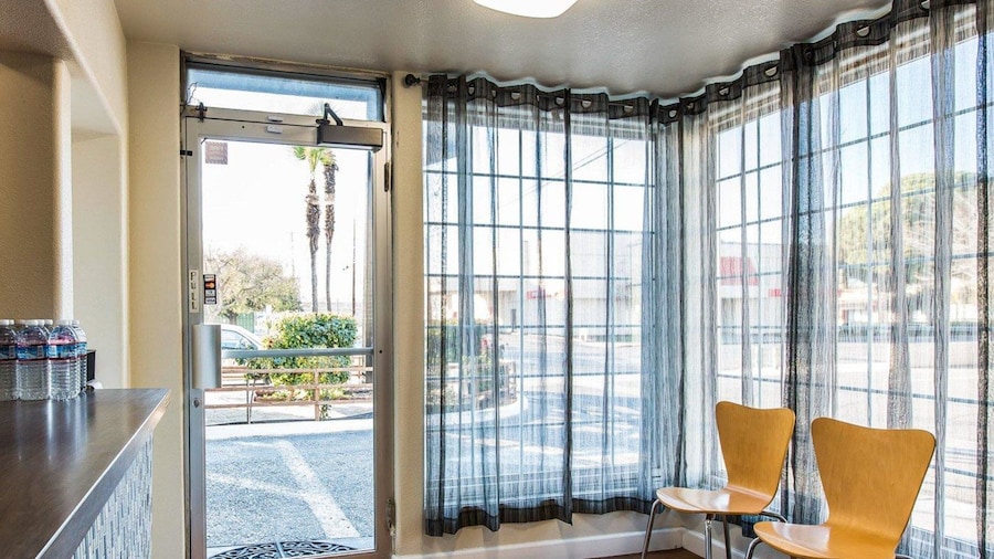 Rodeway Inn Downtown Hanford