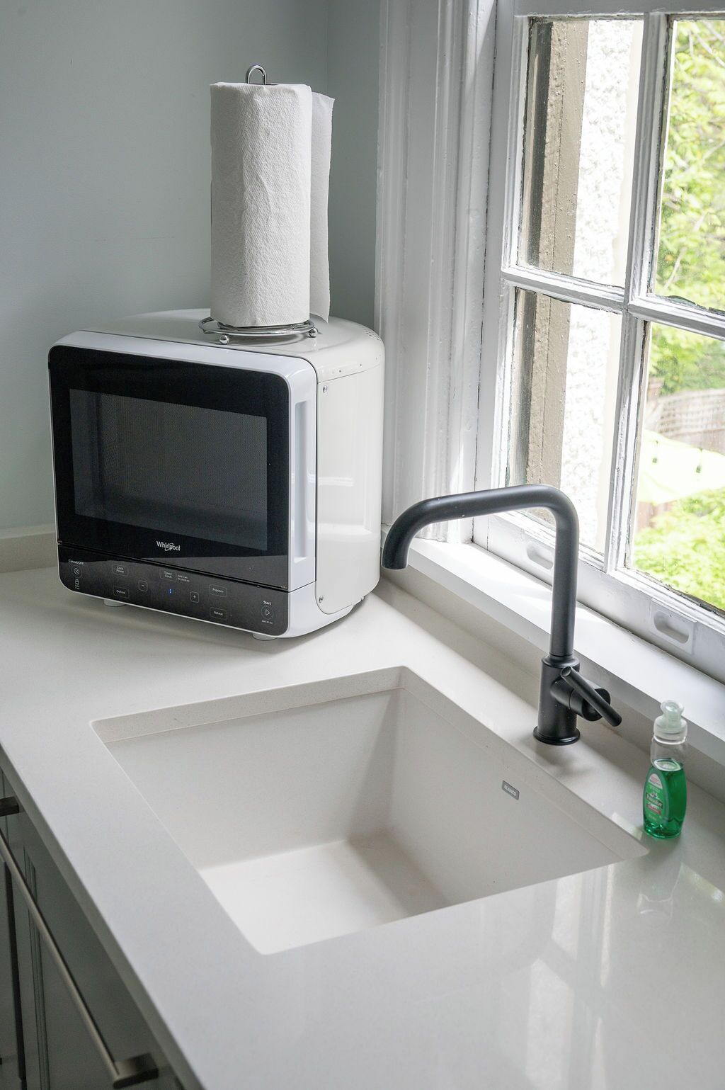 executive queen suite, 1 queen bed with sofa bed | microwave