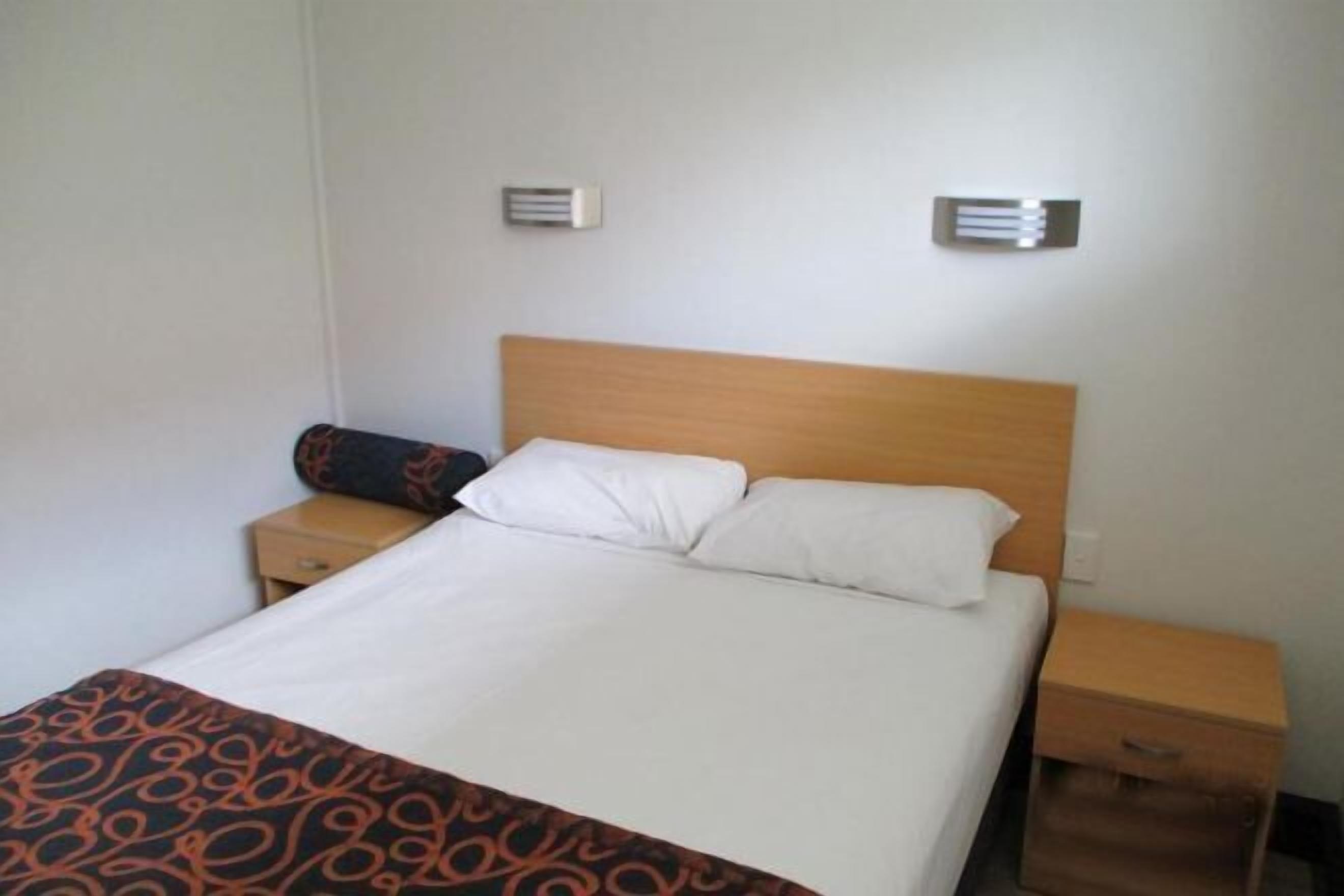 熨斗/熨衣板、免费 WiFi、床单