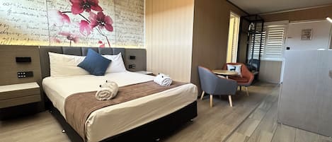 Iron/ironing board, free WiFi, bed sheets