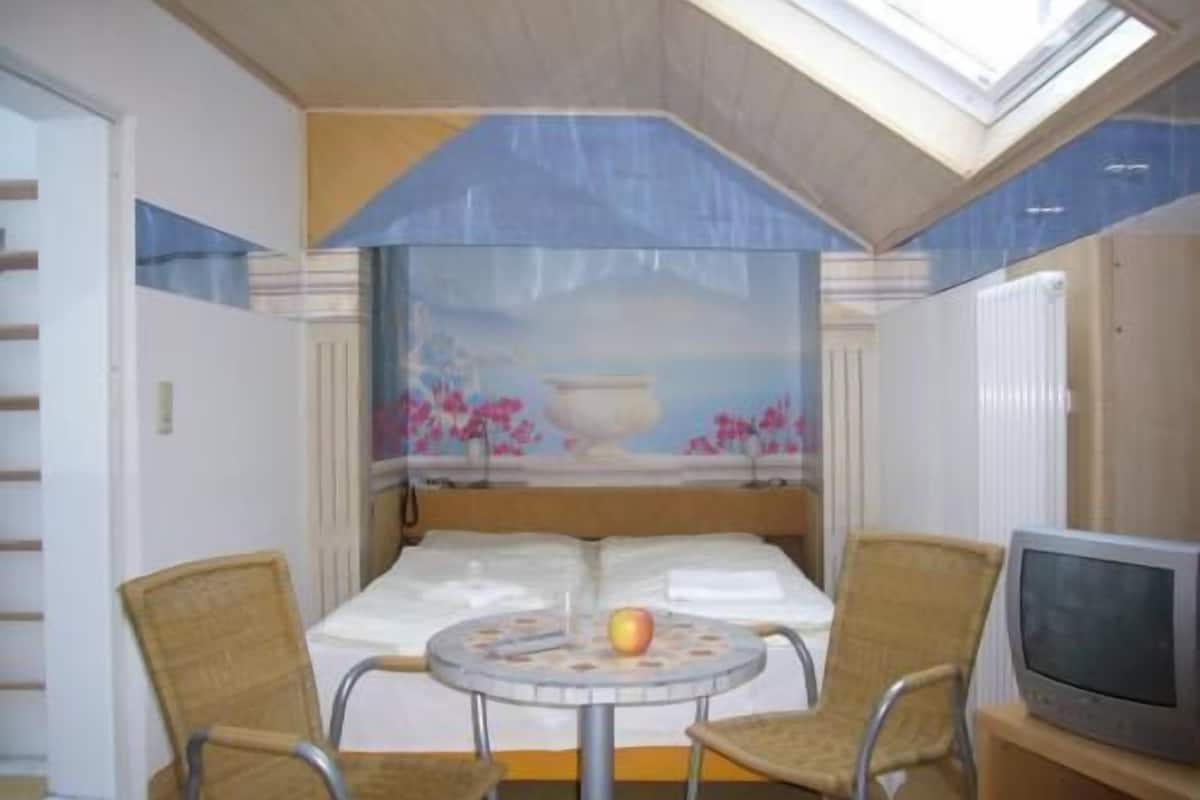 Business kamer, keuken (Wolke 7) | Een kluis op de kamer, individueel gedecoreerd, individueel gemeubileerd