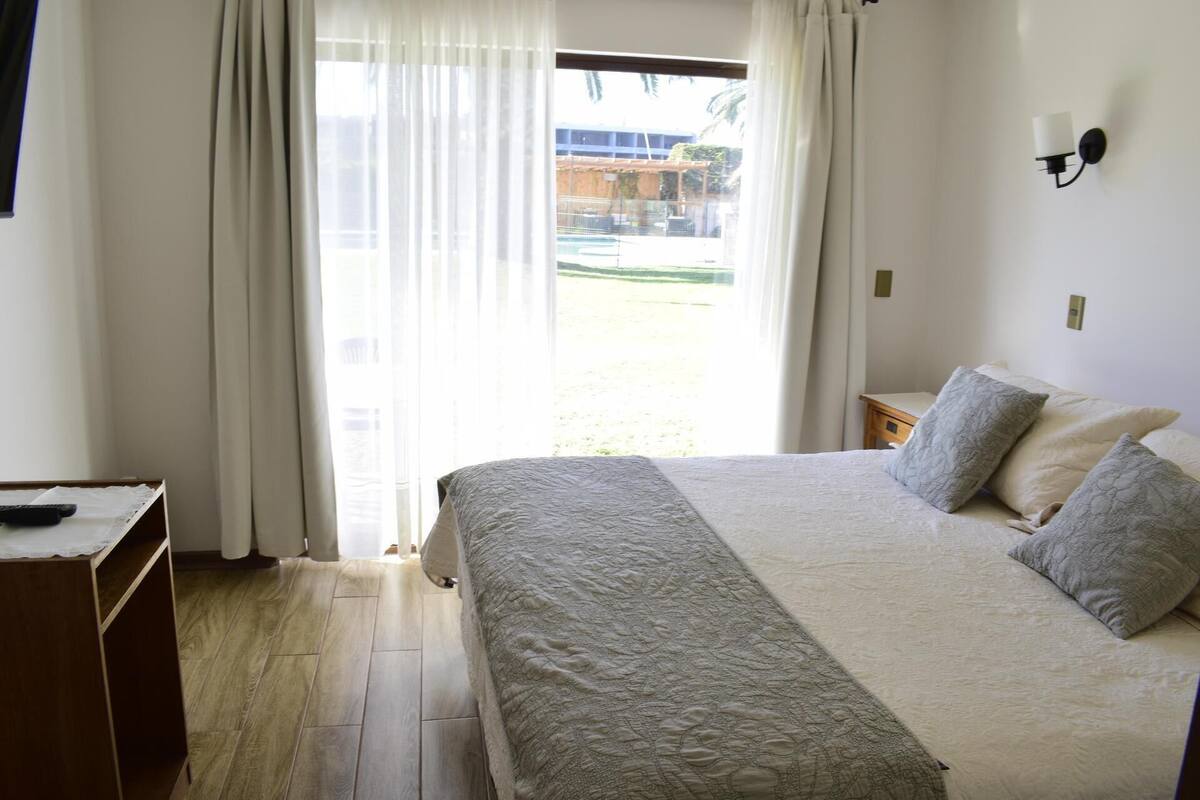 Premium bedding, in-room safe, free cots/infant beds, free WiFi