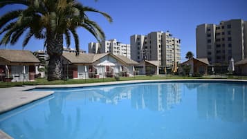 Outdoor pool, pool loungers