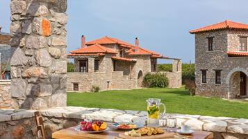 Khu ẩm thực ngoài trời