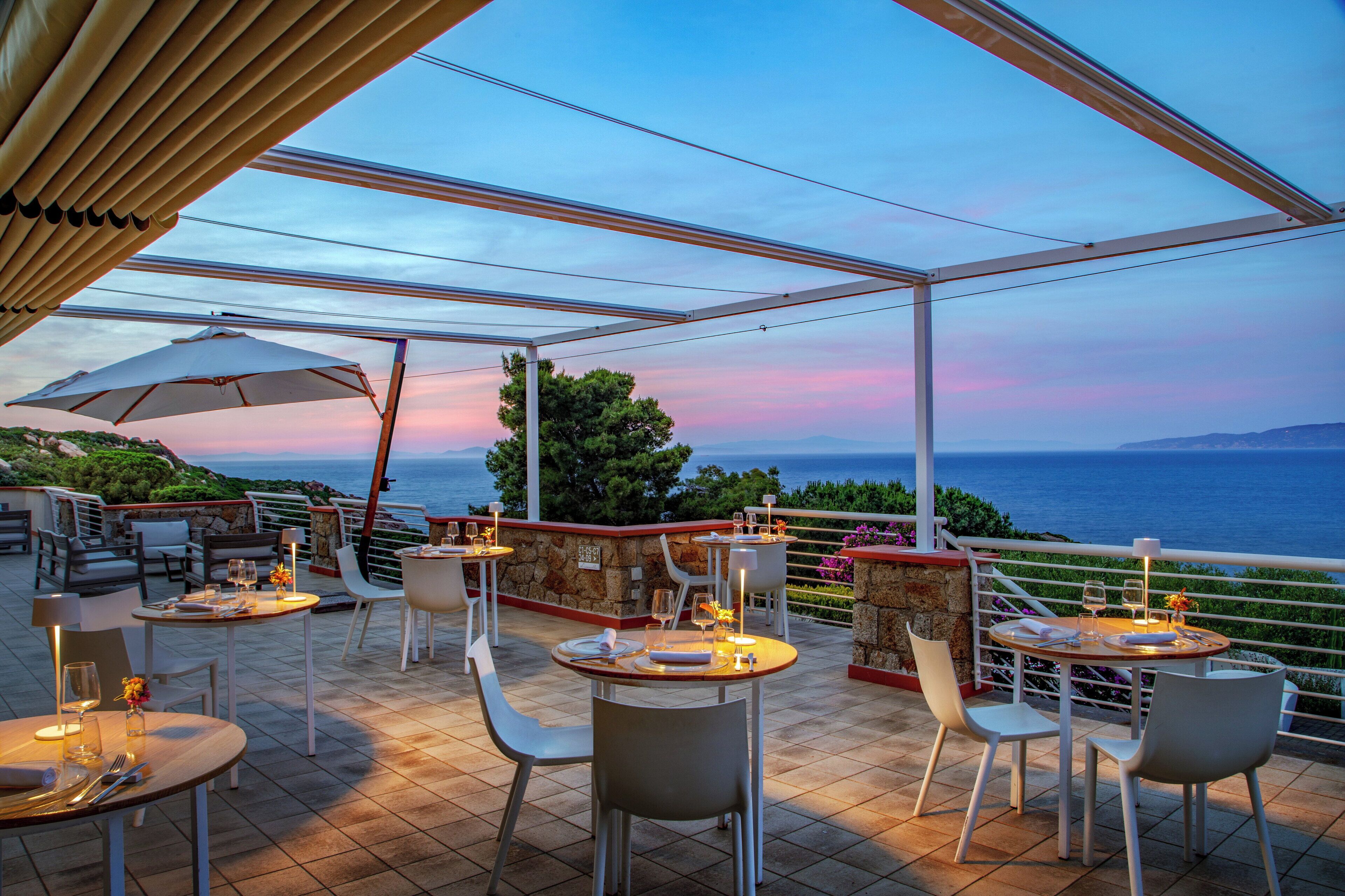 Frühstück, Abendessen, italienische Küche, Blick aufs Meer 