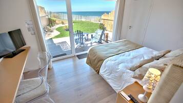 Quarto superior | Individualmente decorados, escrivaninha, quartos à prova de som