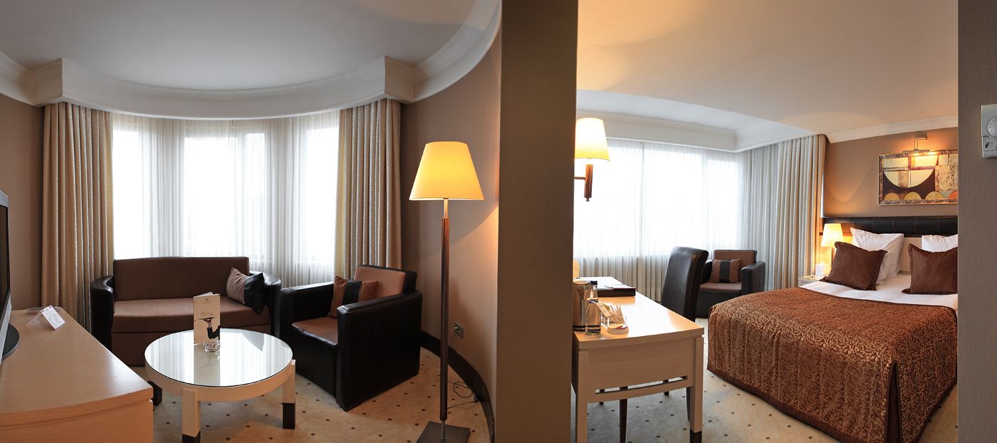 superior room | living area | lcd tv