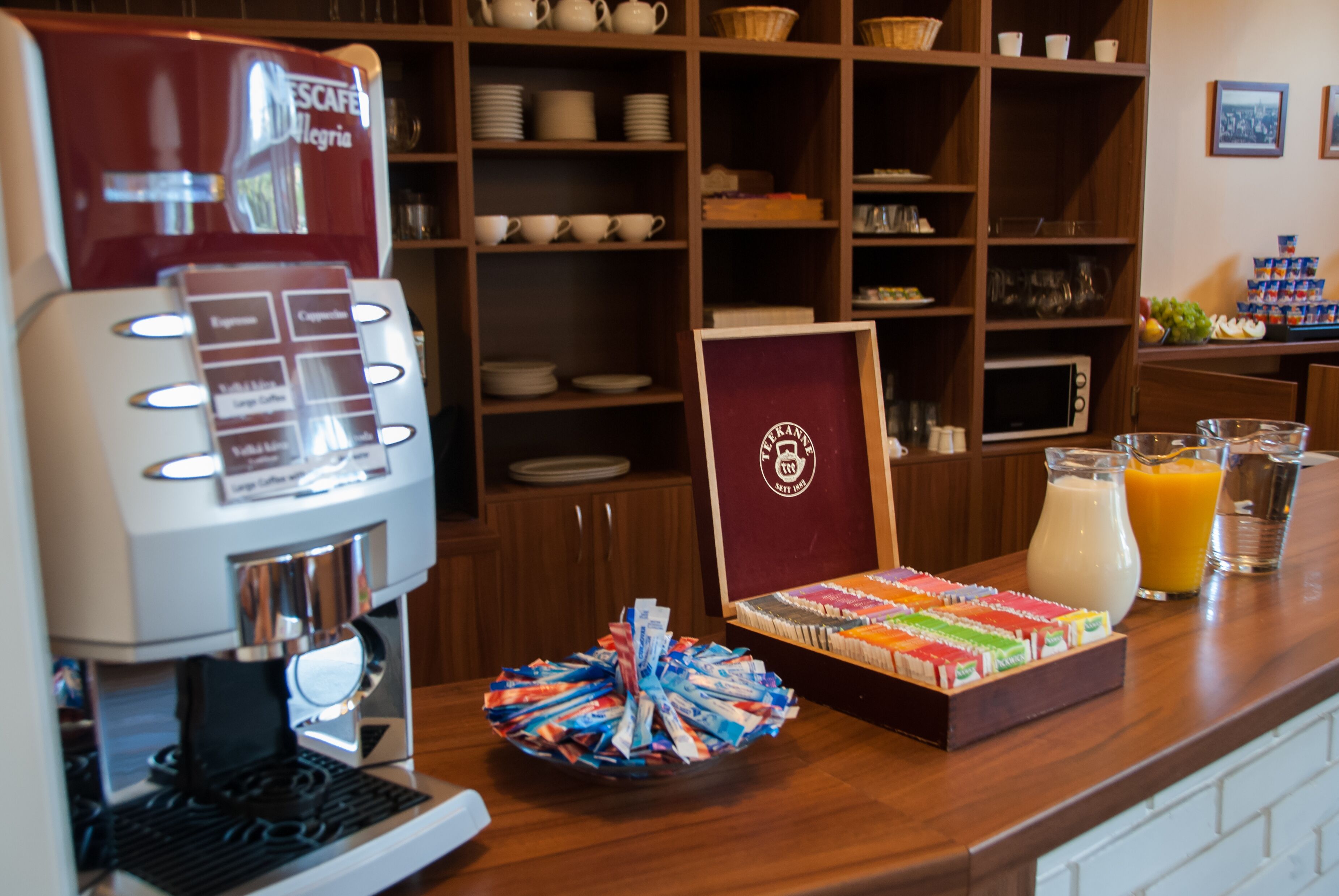 daily buffet breakfast (eur 4 per person)