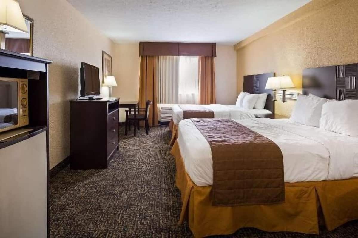 In-room safe, desk, laptop workspace, blackout curtains