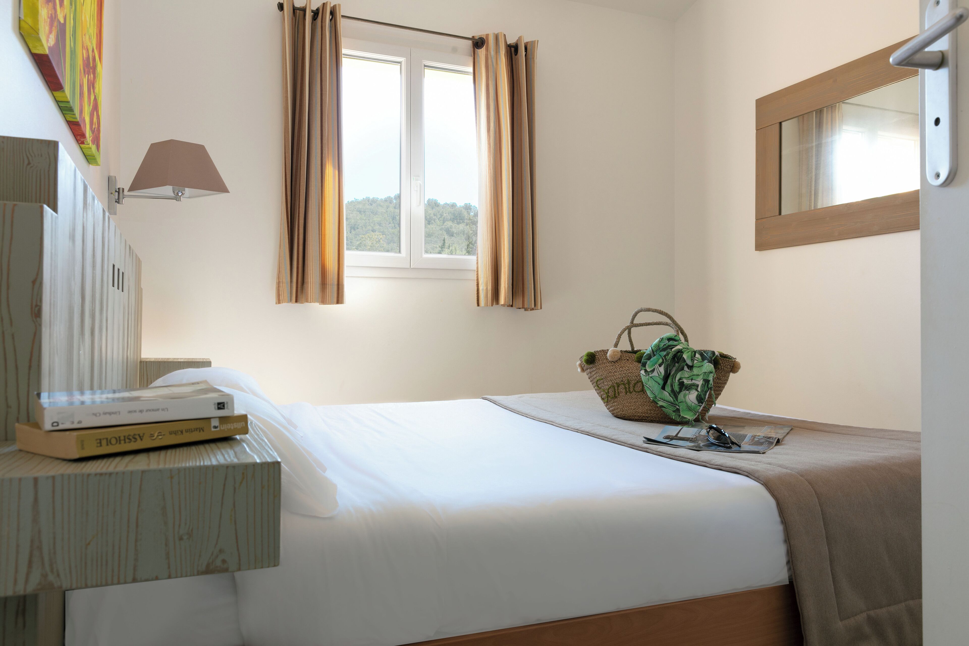 Premium bedding, in-room safe, blackout curtains, soundproofing