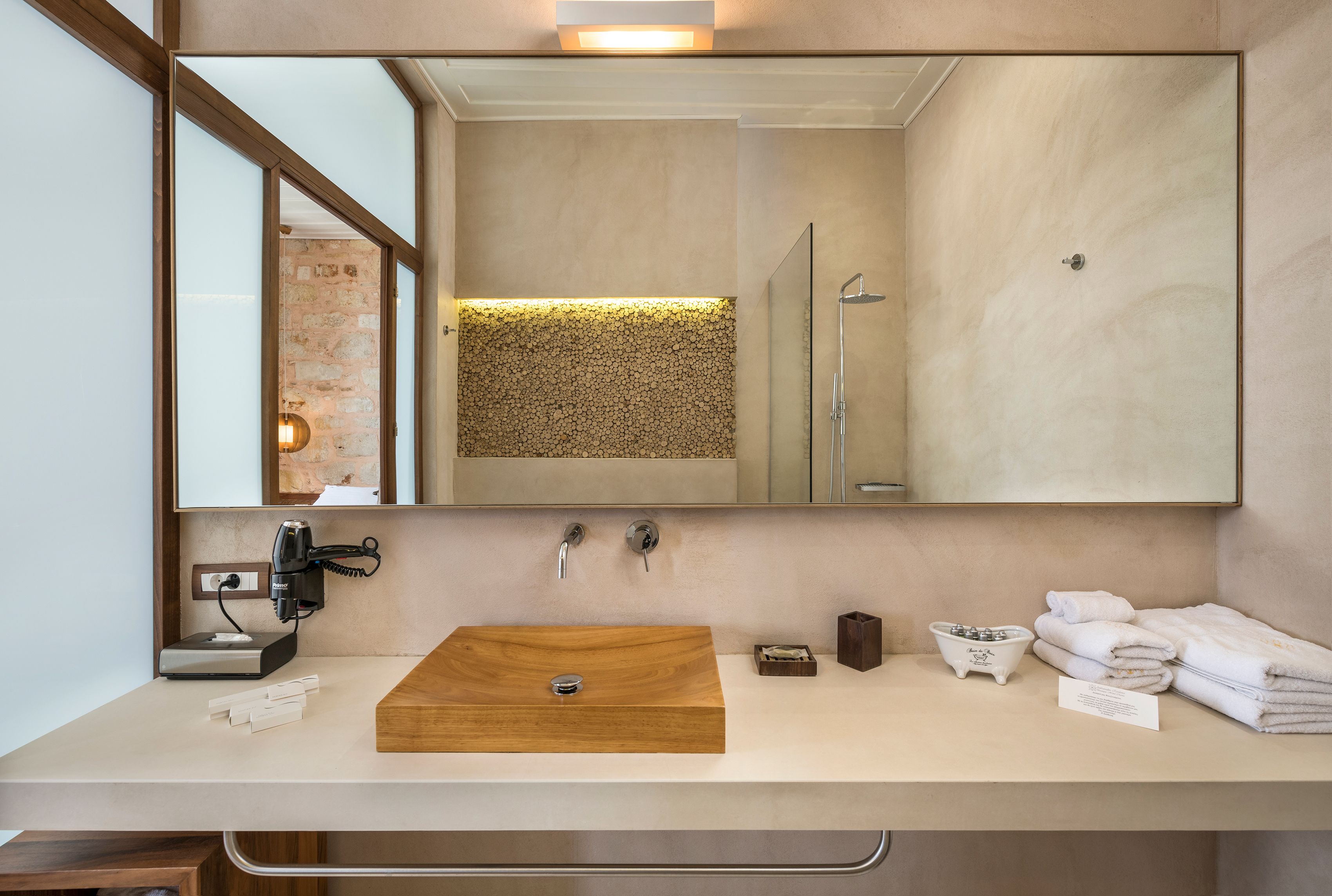 Photo - Ambassadors Residence Boutique Hotel