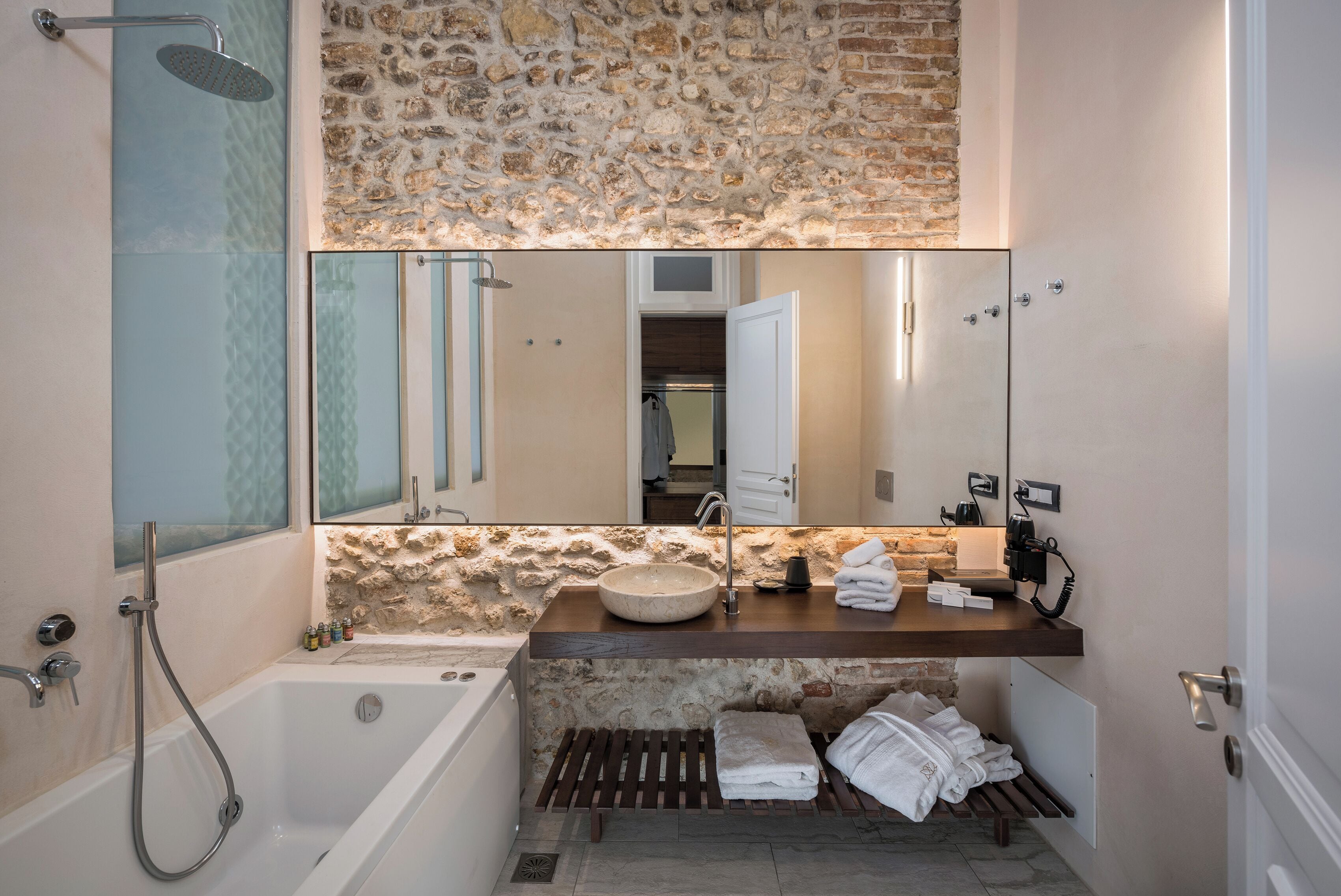 Foto - Ambassadors Residence Boutique Hotel