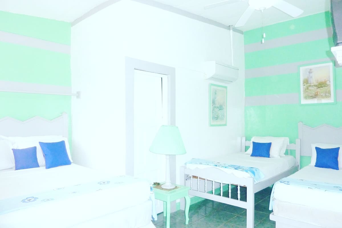 Camas con efecto memoria, muebles diferentes y insonorización