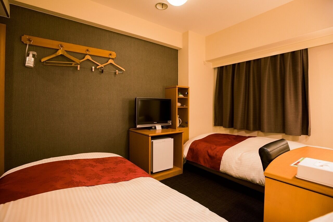 Desk, blackout drapes, iron/ironing board, free WiFi