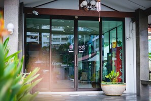 Entrada de la propiedad