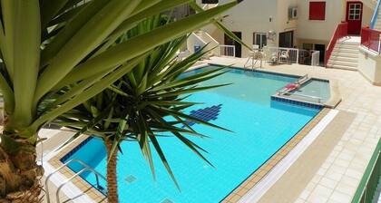 Sea 'n Lake View Hotel Apartments