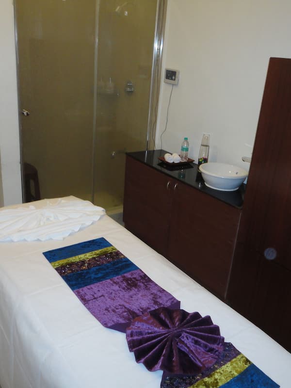 Body treatments, body wraps, body scrubs, facials