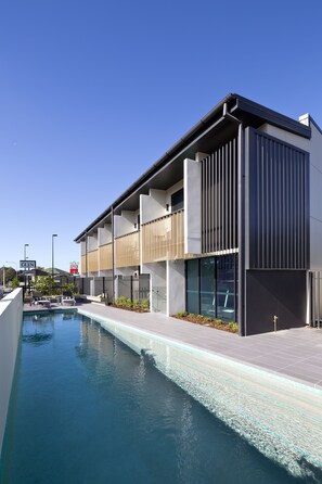 Outdoor pool, pool loungers