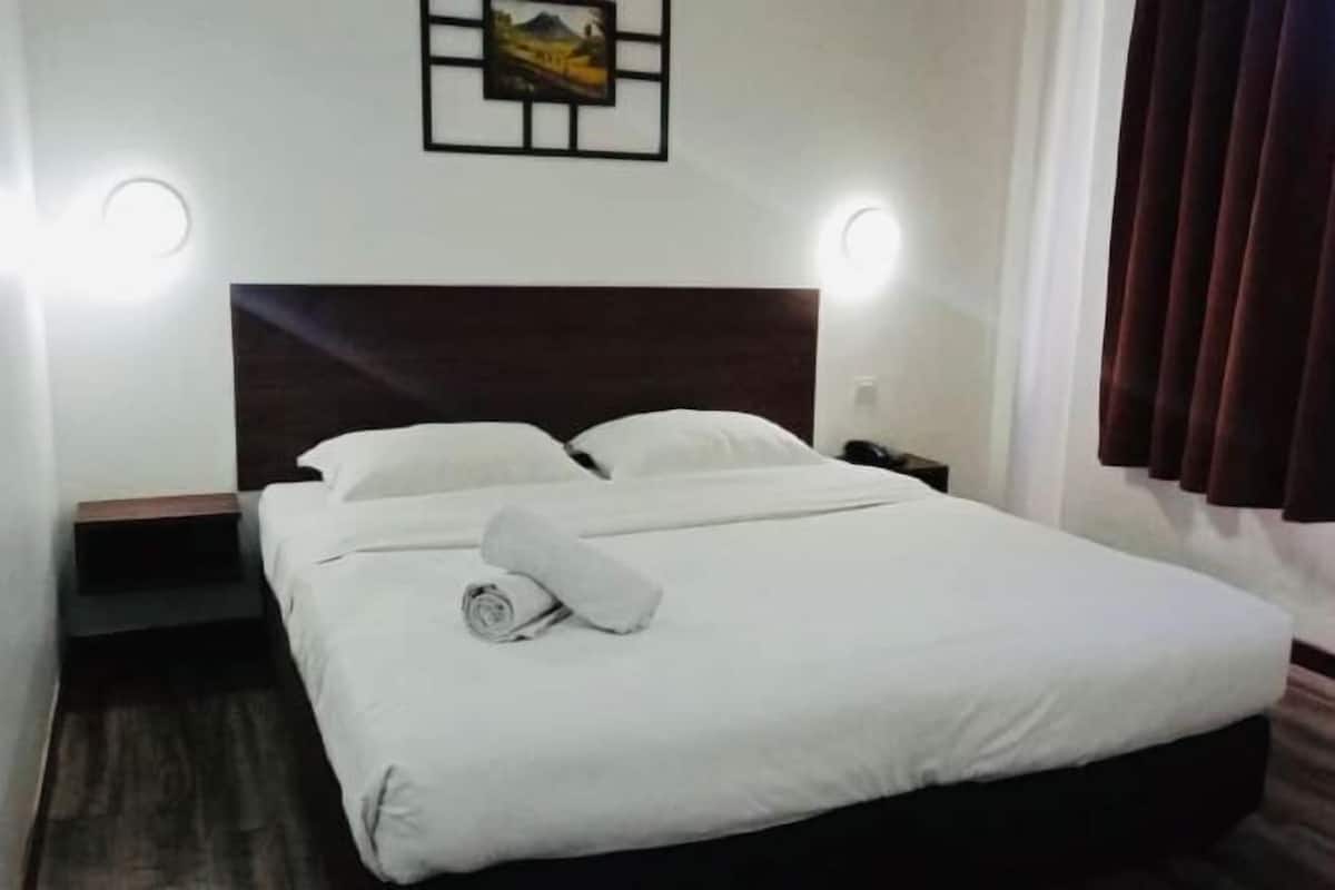 In-room safe, desk, blackout curtains, soundproofing
