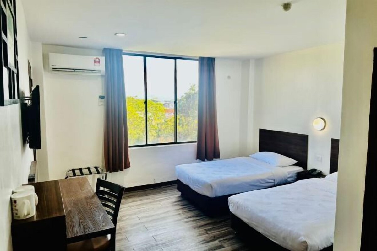 In-room safe, desk, blackout drapes, soundproofing