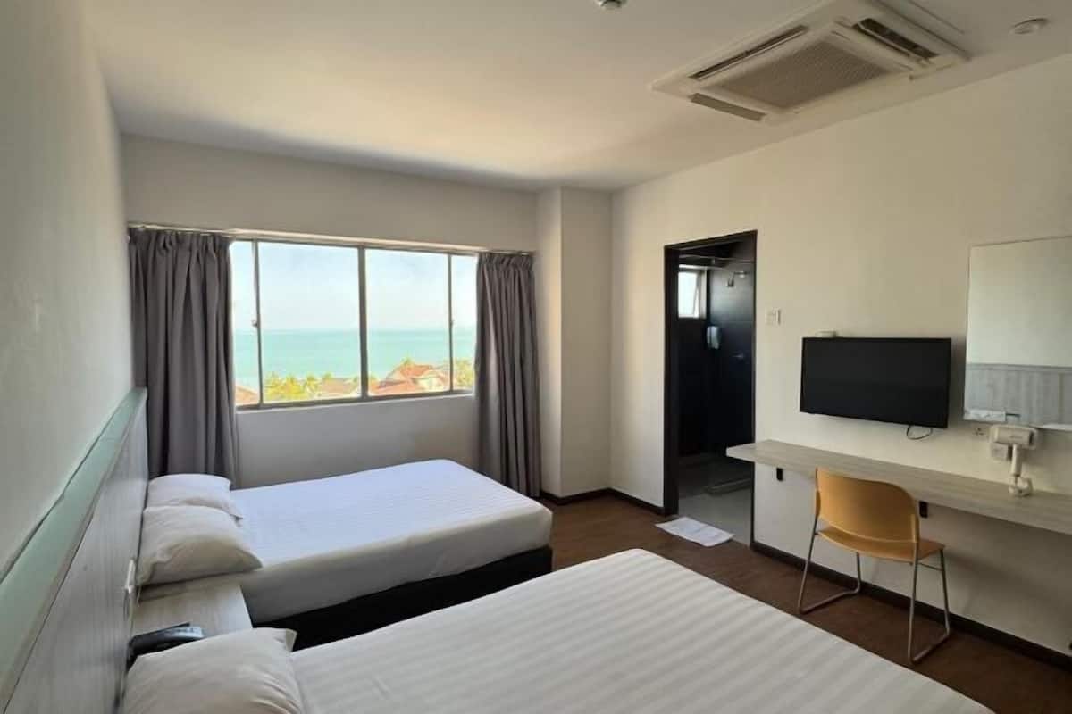 Desk, iron/ironing board, rollaway beds, free WiFi