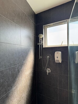 Standard Room | Bathroom - Hotel Regal Malaysia (George Town)