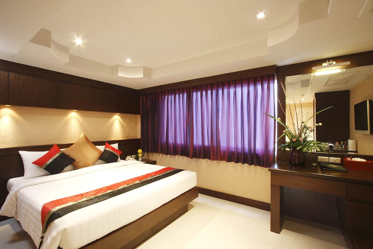 Standard Double or Twin Room | 1 bedroom, Egyptian cotton sheets, in-room safe, desk