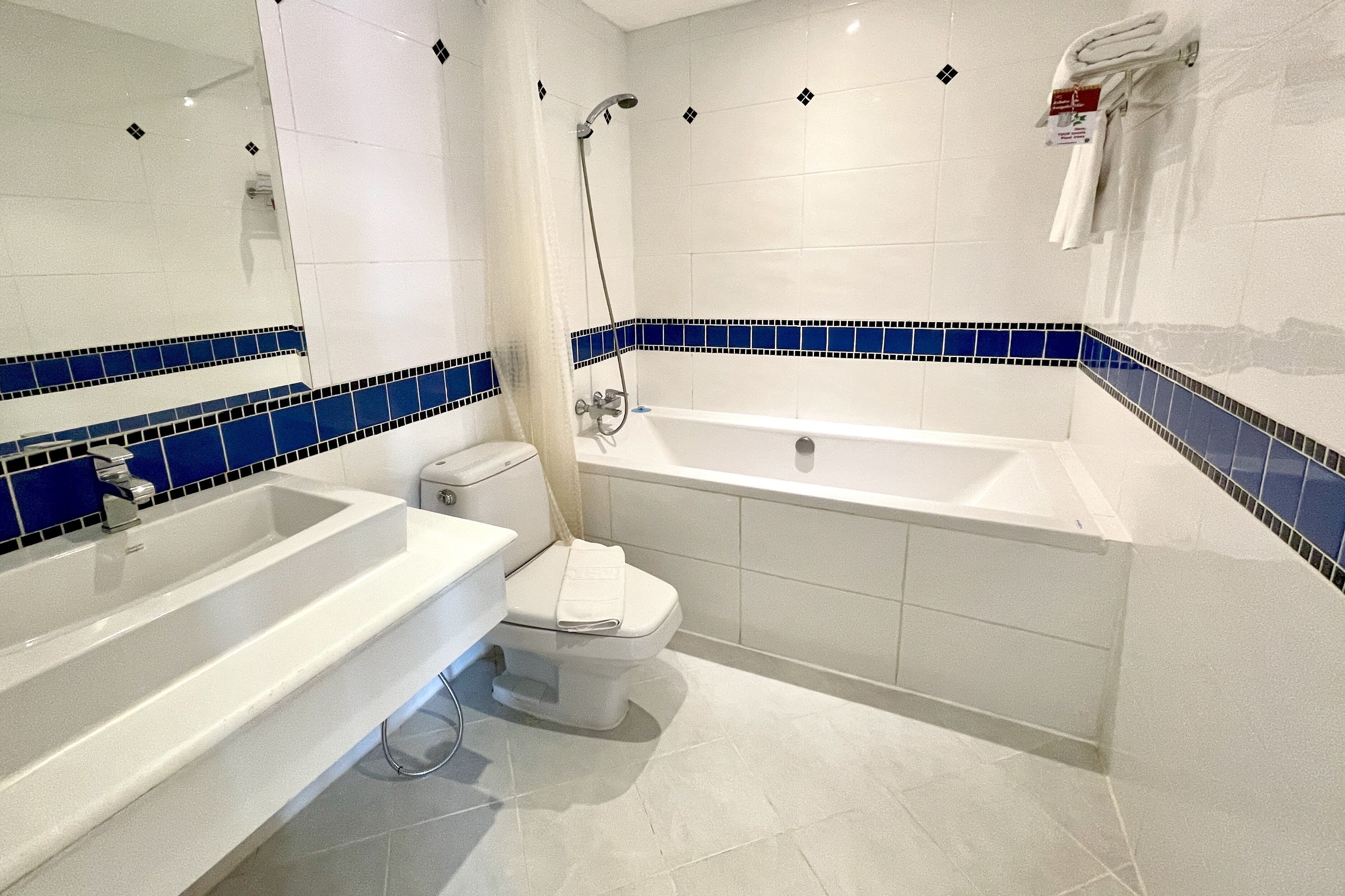 Foto - Rayaburi Hotel, Patong