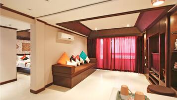 One-Bedroom Suite | Living area | LCD TV