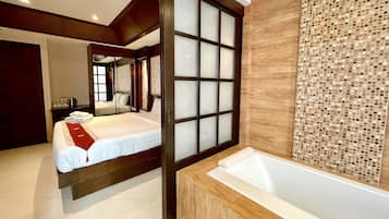 Superior Double Room | ผ้าปูที่นอนฝ้ายอียิปต์, ตู้นิรภัยในห้องพัก, โต๊ะทำงาน, เตารีด/โต๊ะรีดผ้า