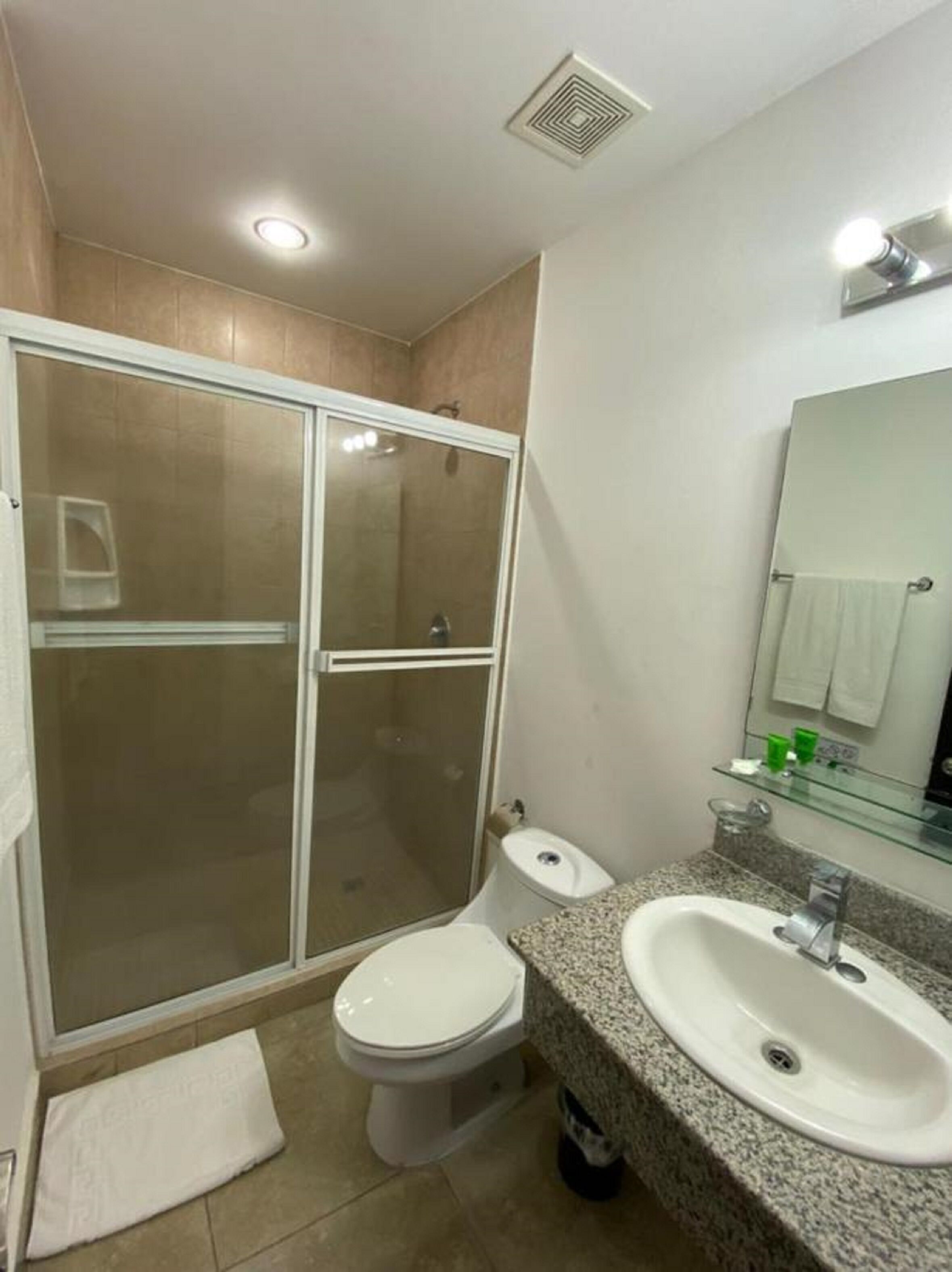 Photo - Hotel Coronado Inn