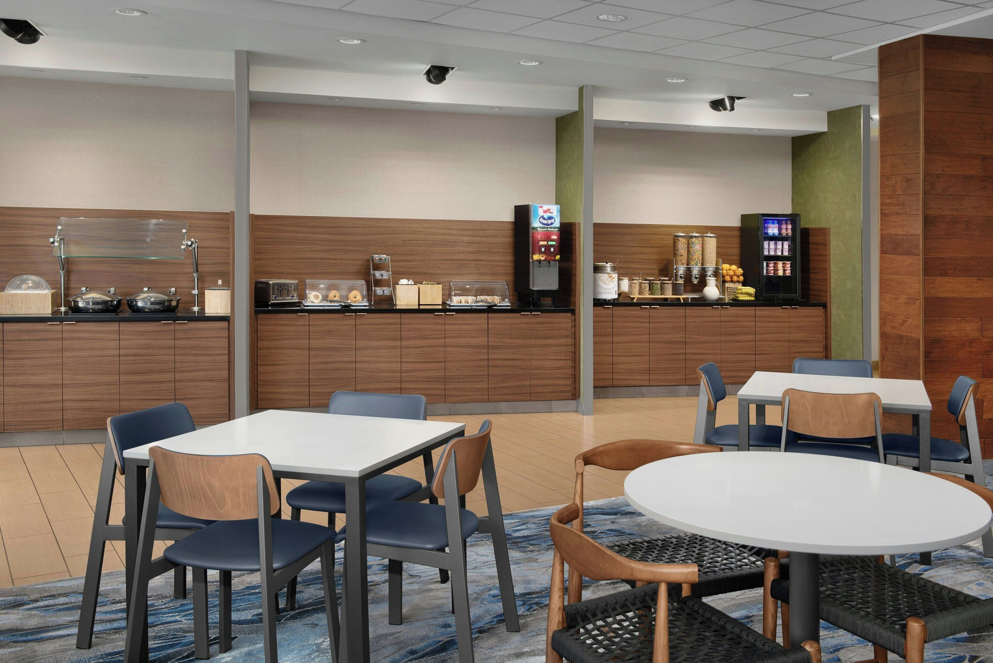 free daily continental breakfast