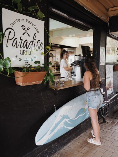 Backpackers In Paradise Resort - Hostel