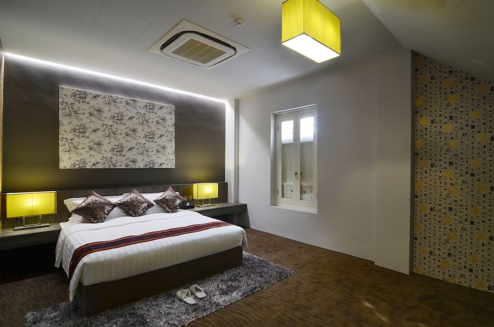 Bliss Hotel Singapore by null