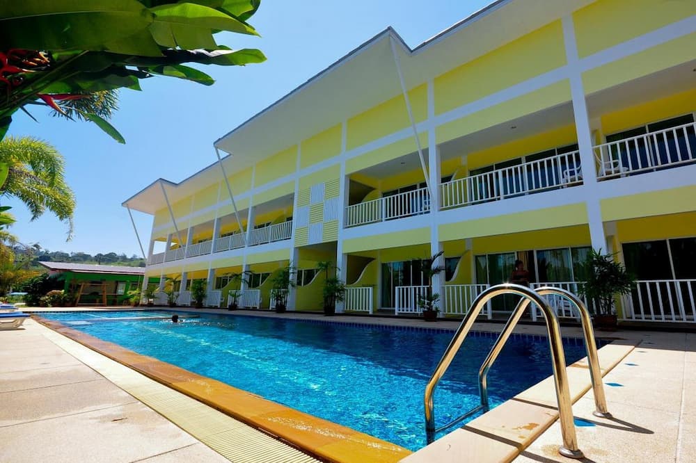 Phuket Airport Sonwa Resort