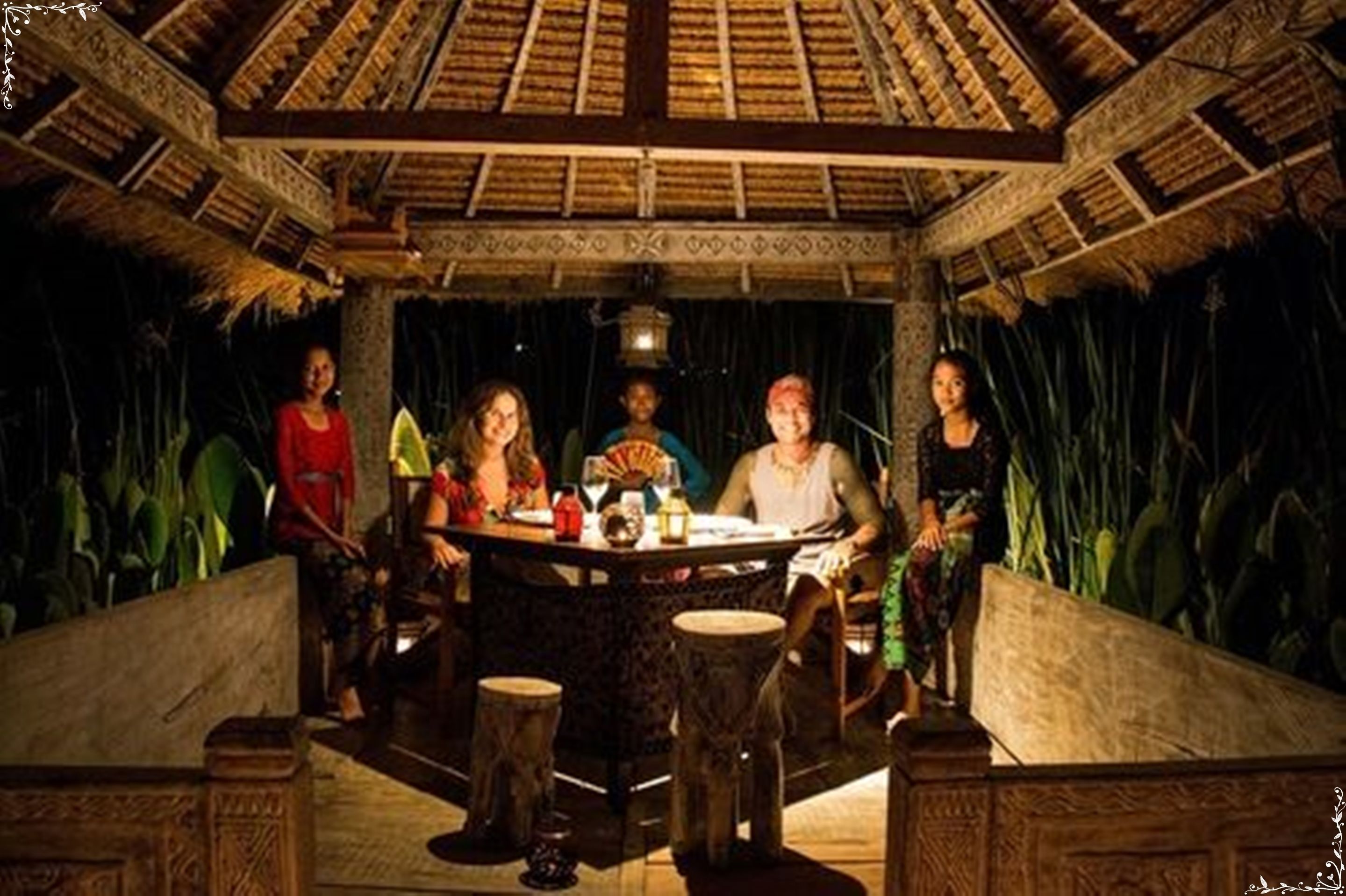 breakfast, lunch, dinner served; international cuisine, pool views