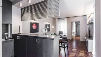 Executive-Apartment, Terrasse | Wohnbereich