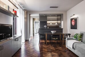 Executive Apartment, Terrace | Living area