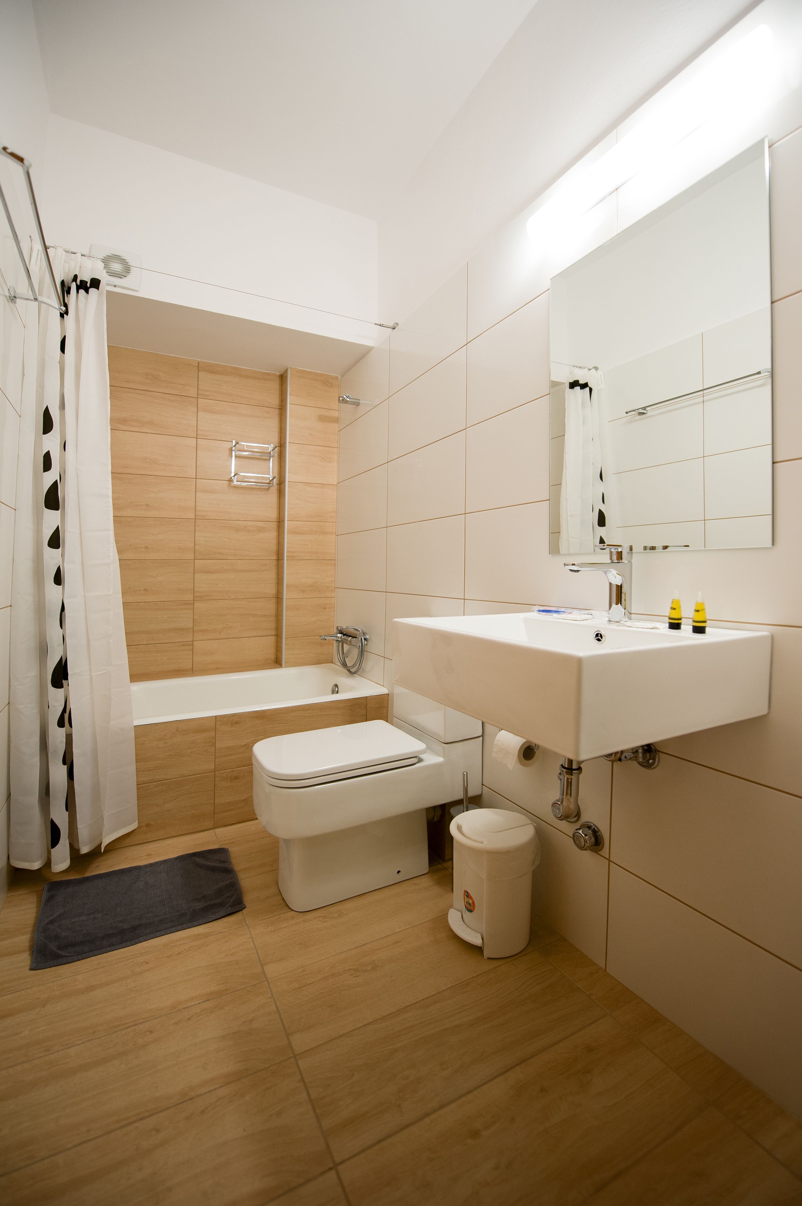 in-room business centre