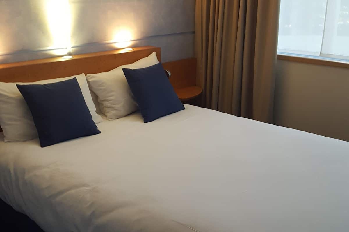 1 bedroom, individually furnished, desk, laptop workspace