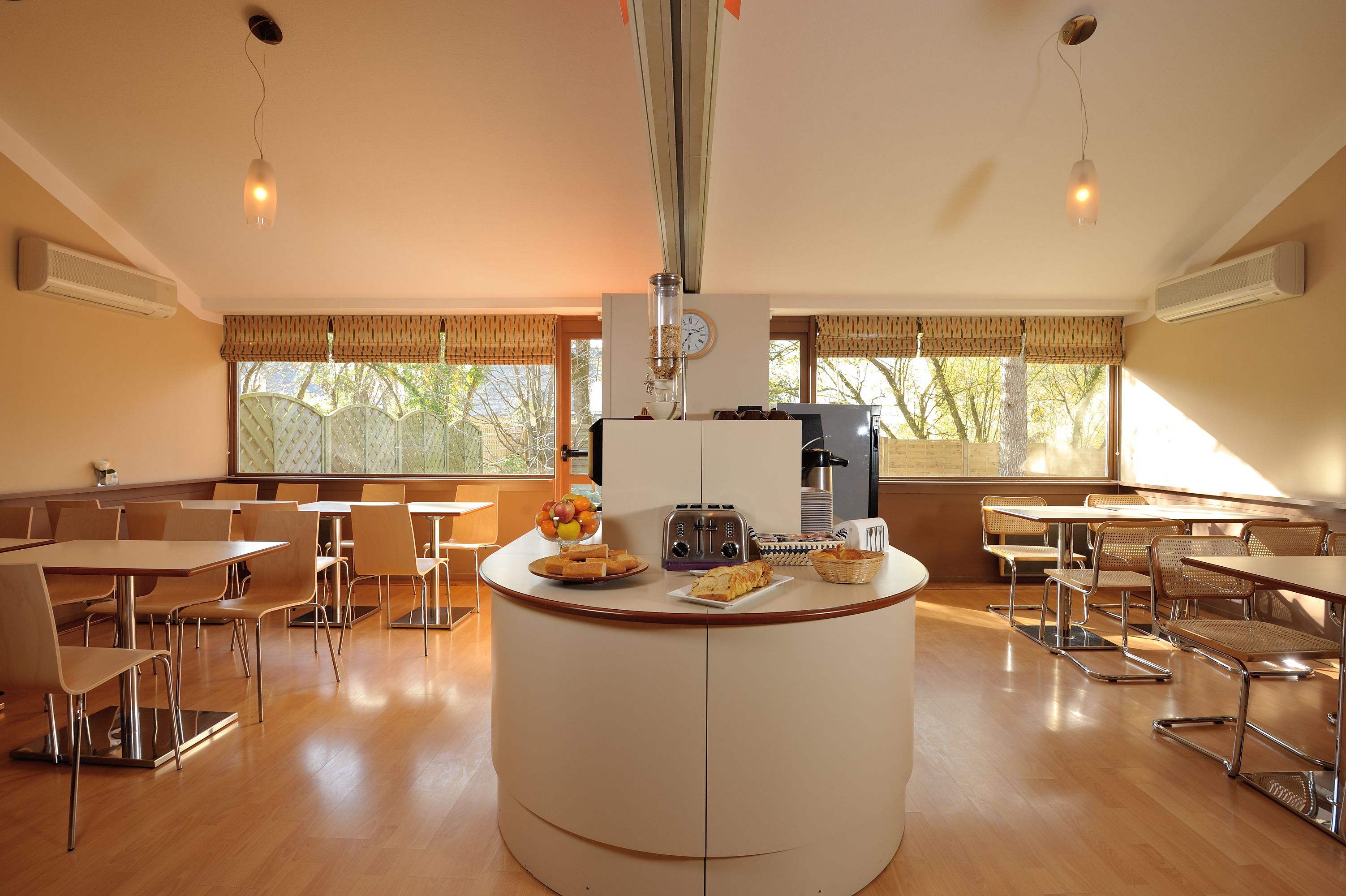 Daily buffet breakfast (EUR 8.60 per person)