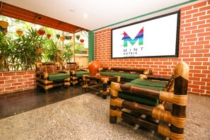Reception - Hotel Mint Green Path (Bengaluru)