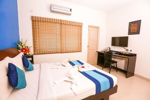 Ropa de cama de alta calidad y tabla de planchar con plancha 