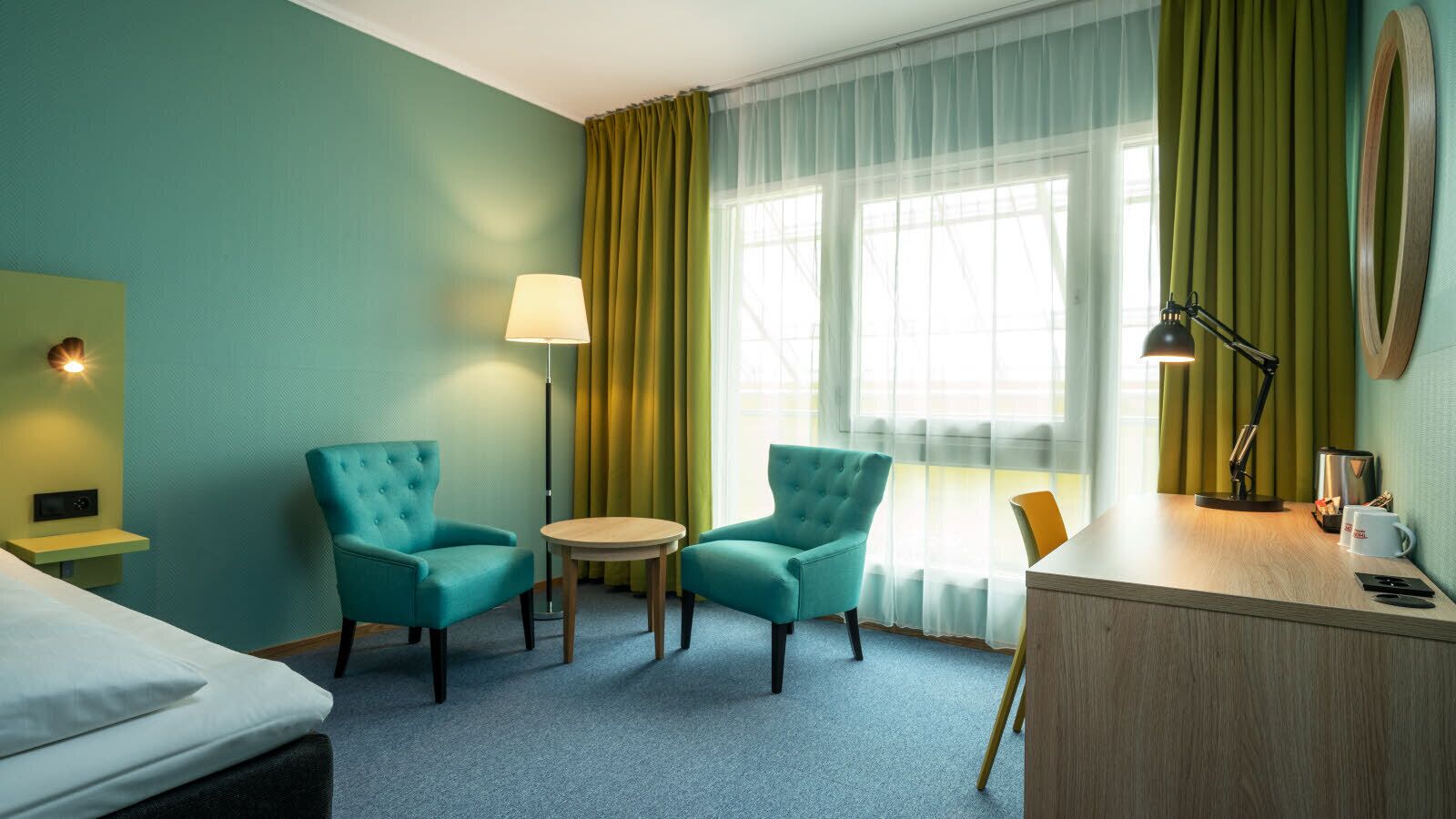 Bureau, Wi-Fi gratuit, draps fournis