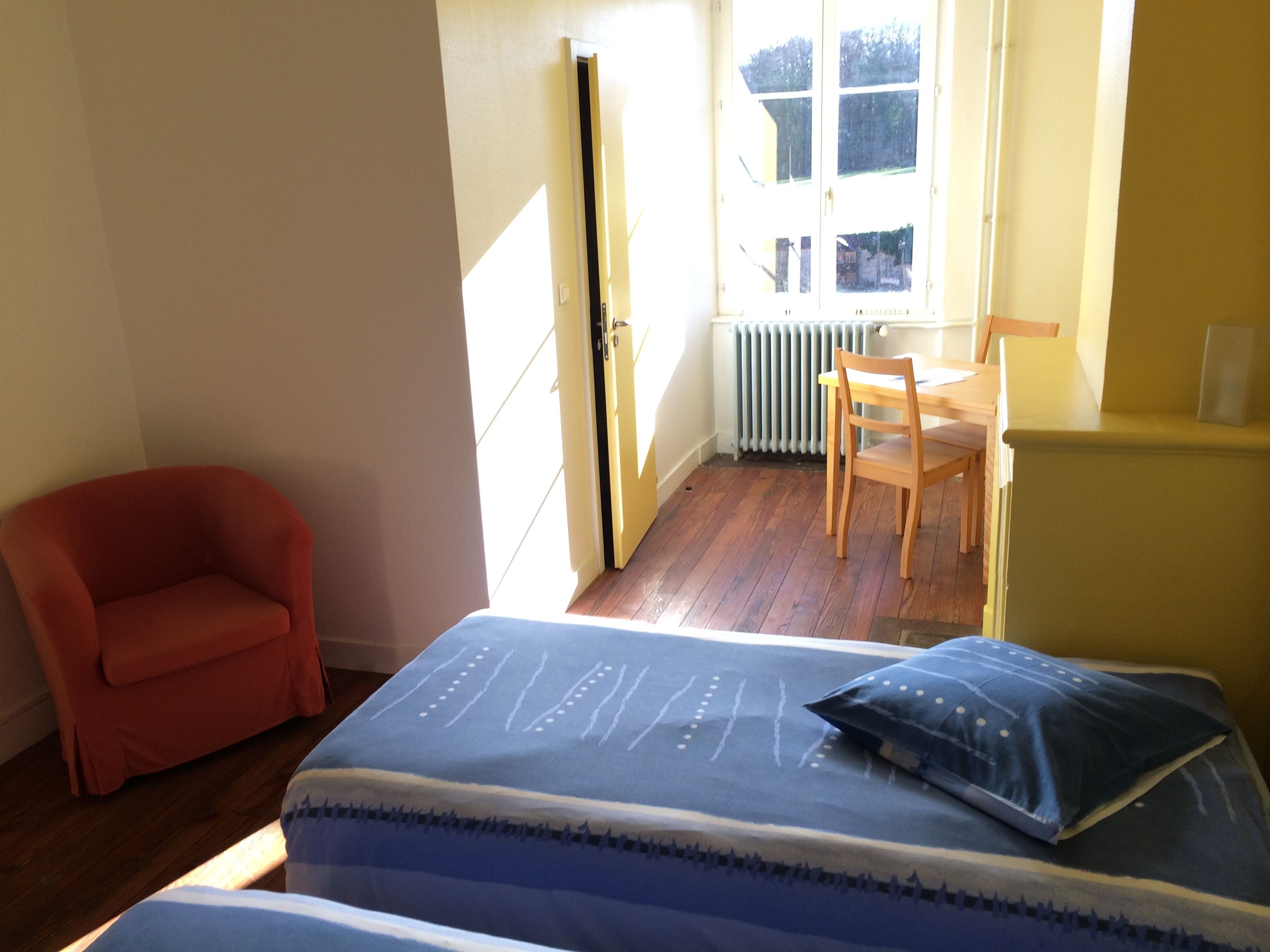 desk, iron/ironing board, free wifi, bed sheets