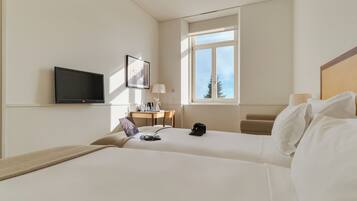 Quarto casal ou duplo superior | 1 quarto, frigobar, cofres nos quartos, quartos à prova de som