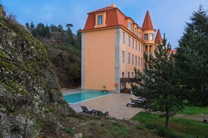 Indoor pool, outdoor pool, sun loungers